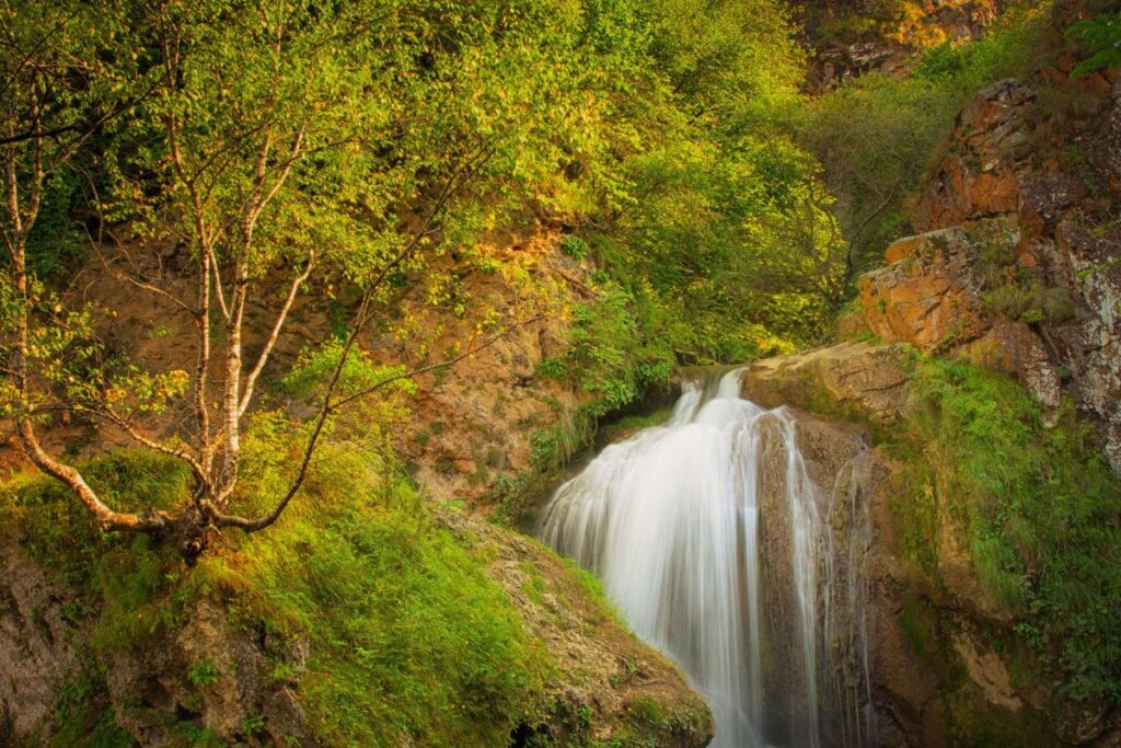 Медовые водопады, гора Кольцо и «Чайный домик»