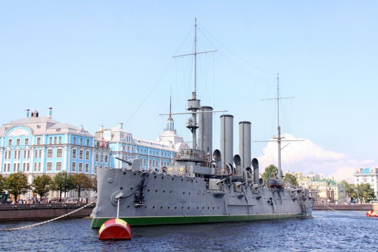 Большая обзорная экскурсия по Санкт-Петербургу с крейсером «Аврора», экскурсия в Санкт-Петербурге